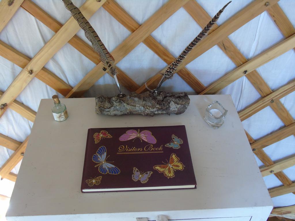 فندق Glamping Abruzzo - The Yurt Catignano المظهر الخارجي الصورة